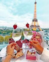 Без бренда «Свидание на фоне Эйфелевой башки» в Курске в интернет-магазине  Без бренда «Свидание на фоне Эйфелевой башки» в Курске