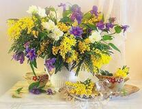 Без бренда «Букет из мимозы и колокольчиков в вазе» в Курске