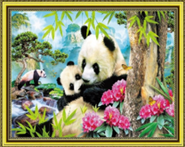 Панда и ее крошка малыш